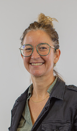 Nathalie, Administration des ventes Chatard